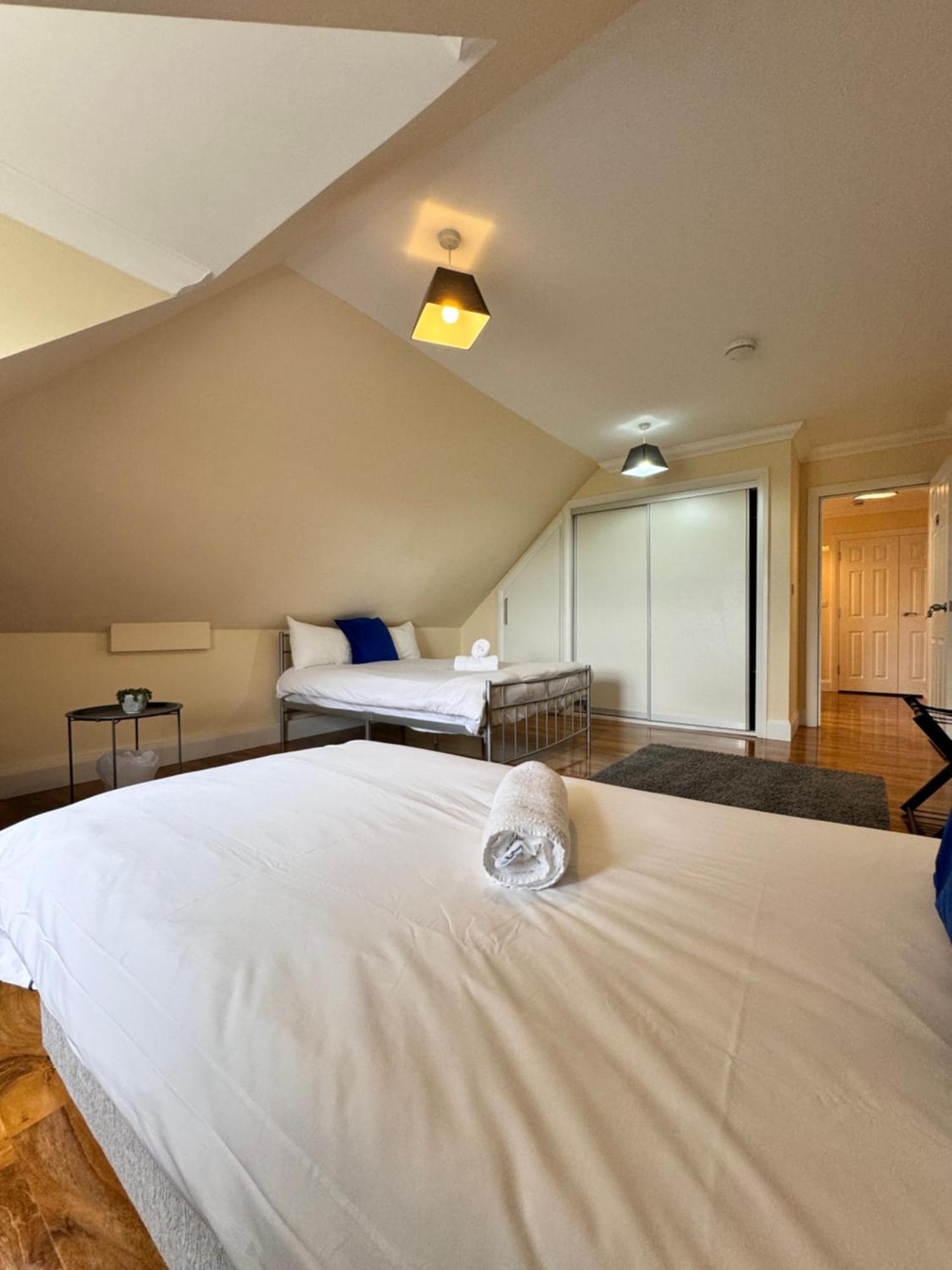Relaxing Airport Rooms Stanwell Ngoại thất bức ảnh