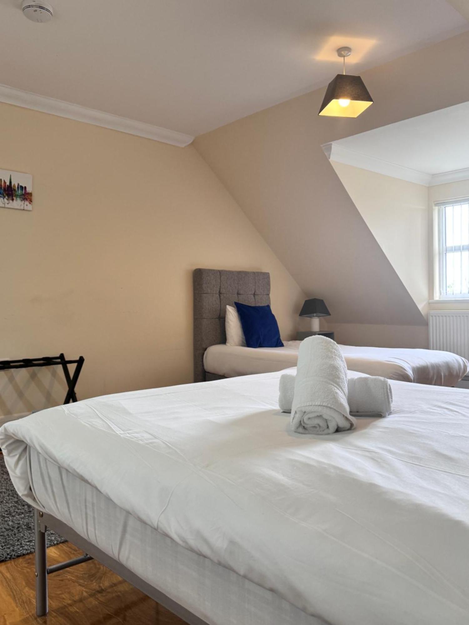 Relaxing Airport Rooms Stanwell Ngoại thất bức ảnh