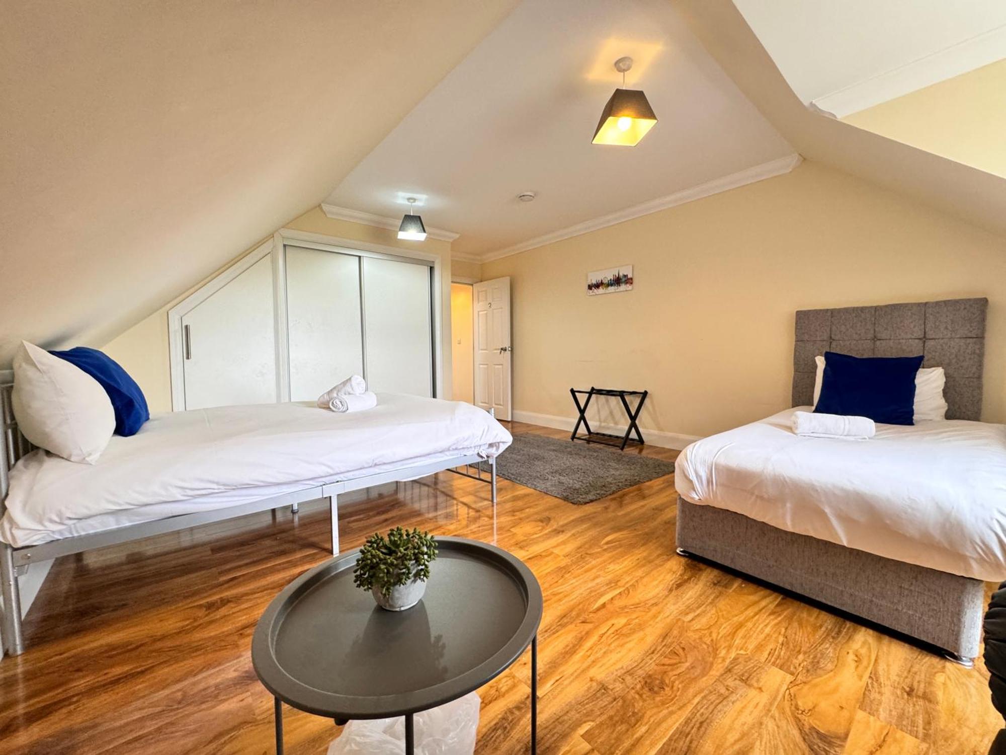 Relaxing Airport Rooms Stanwell Ngoại thất bức ảnh